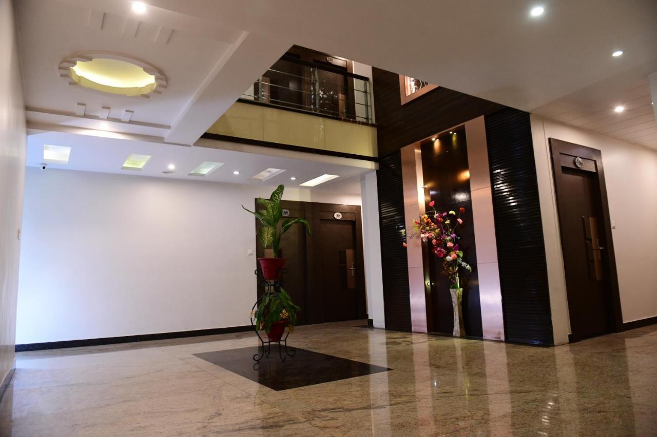 Hotel Ravisha Continental Allāhābād Junction Buitenkant foto